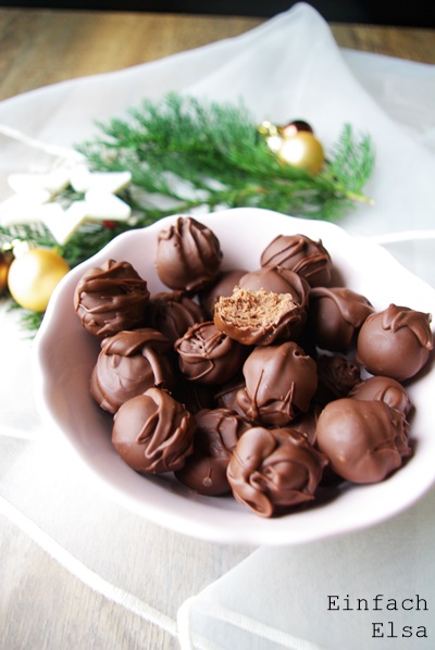 Pralinen-Schokolade-Amaretto-Trüffel